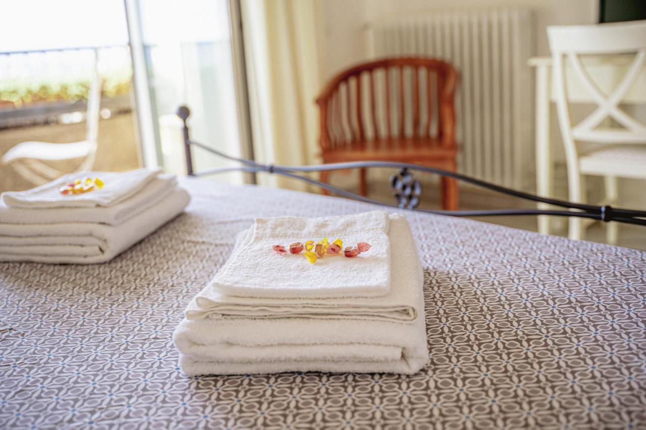 S'Ard Guest House 사사리 외부 사진